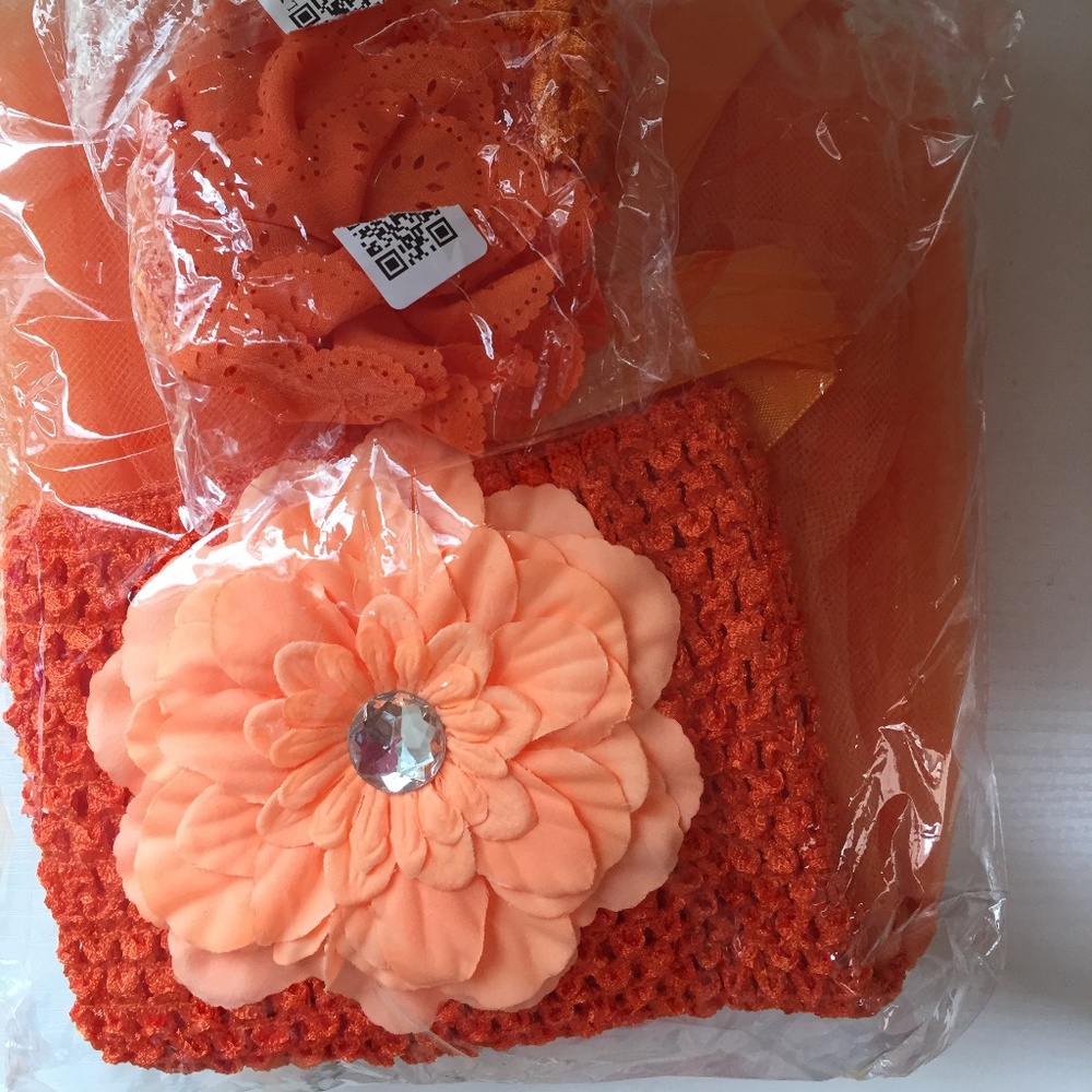 Baby Crochet Tutu Dress with 4" Daisy Flower 0-12m